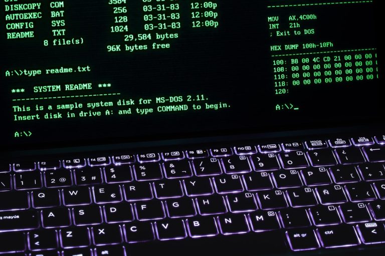 2026 Guide: Best Lightweight Linux Distros for Old Laptops