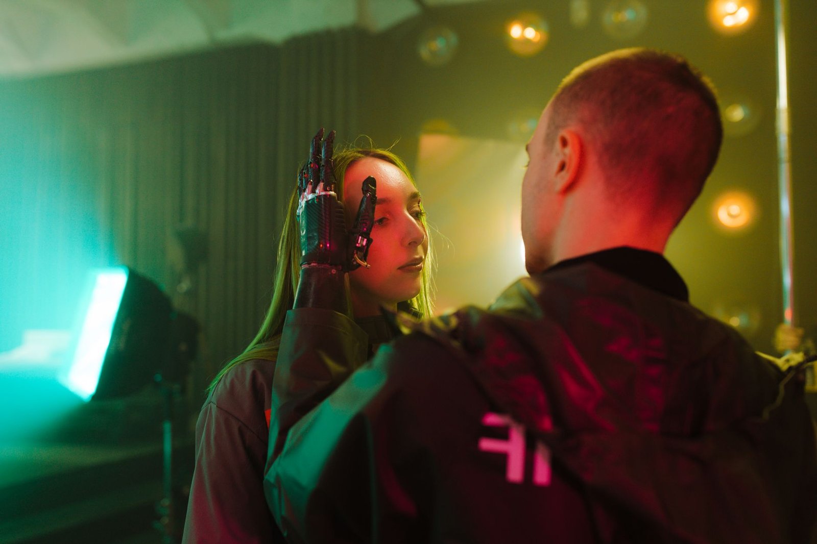 2026 Guide: 7 Best Free AI Video Enhancers for Sharper Footage